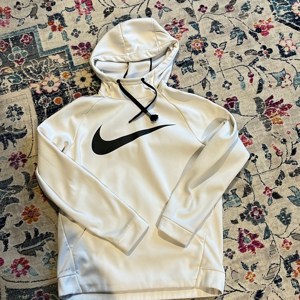 Men’s very gently used Nike hoodie
